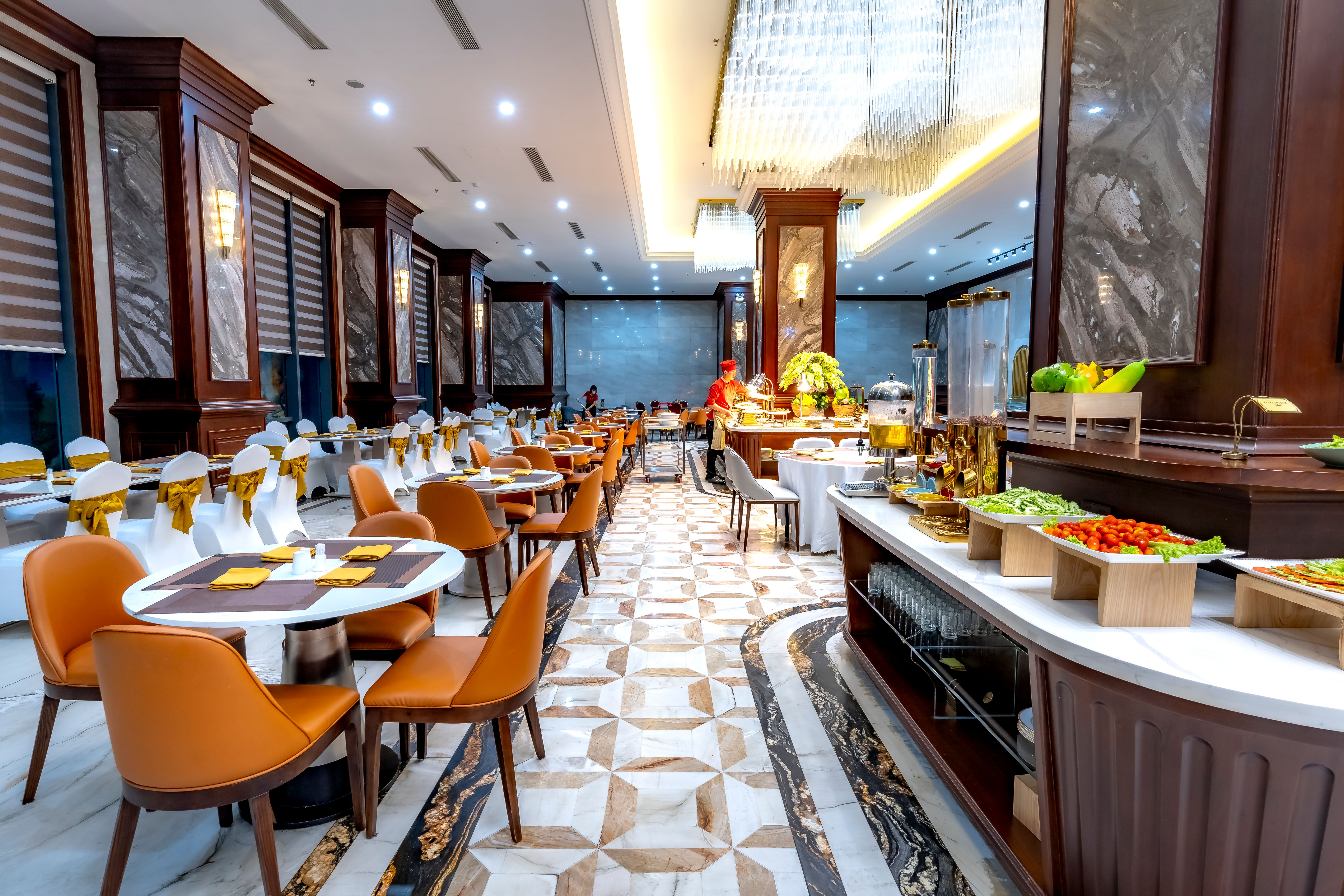 Hotel dining room before service, annotated with hospitality context pins